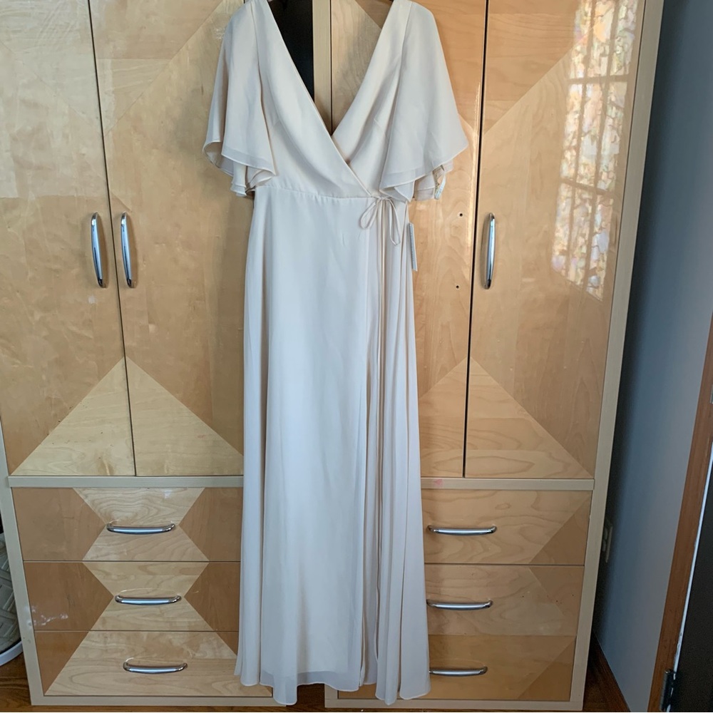 Jenny Yoo Ari Dress Flutter Sleeve Champagne Luxe Chiffon Size 2 New With Tags